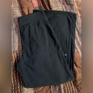 Black Lululemon pants